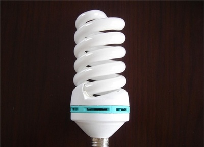 節(jié)能燈壽命長短 消費(fèi)者說了算_焦點(diǎn)家居_選材導(dǎo)購_選材價格_裝修選材